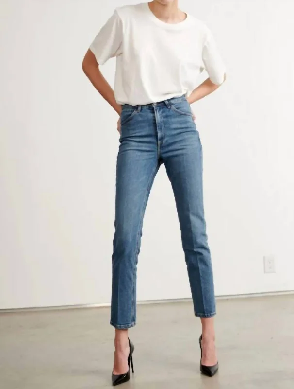 Women's Holiday Clothing Slim Straight Jean In Charlotte