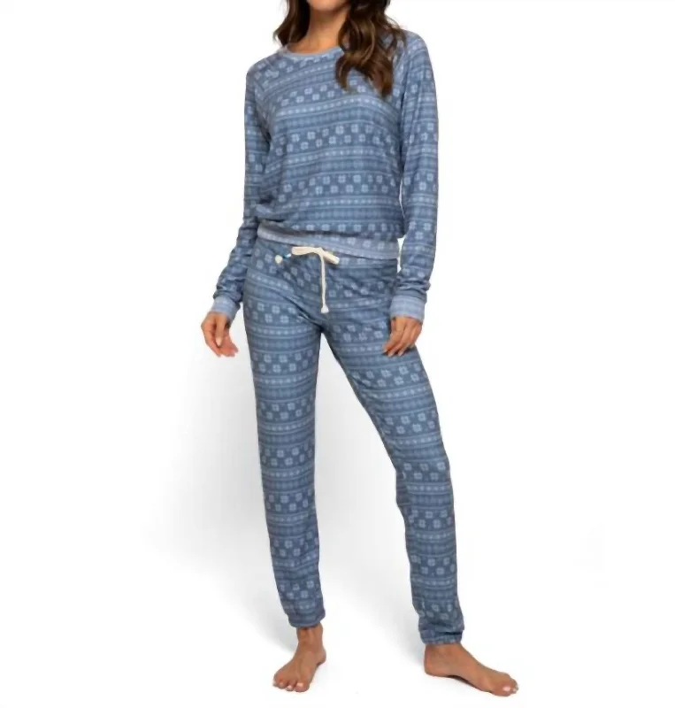 Women's Date Night Outfit Fair Isle Hacci Pullover In Indigo