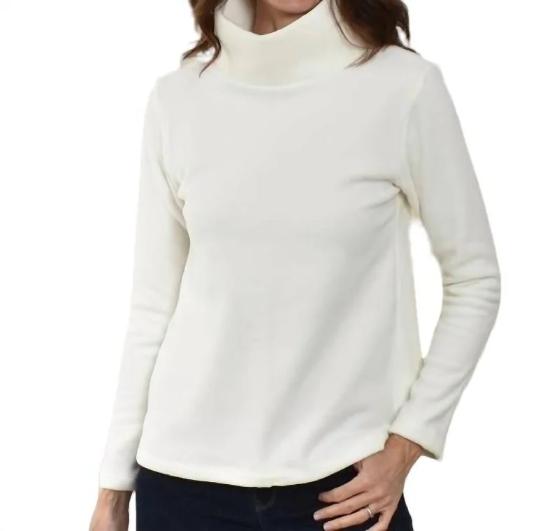 Women Apparel Acadia Fleece Top In Buff