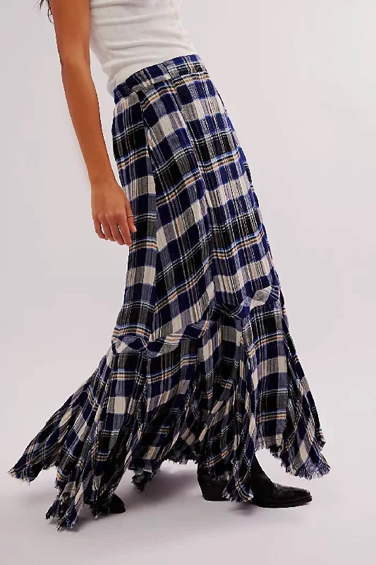 Chic Women's Clothing Bordeaux Plaid Maxi Skirt In Navy Combo