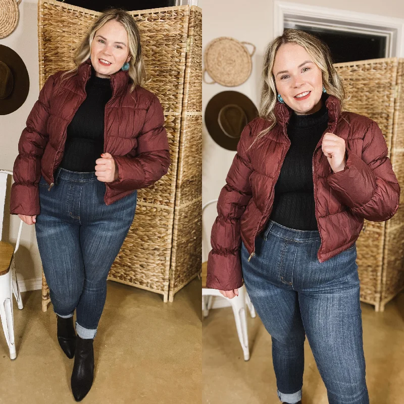 Women's High Street Fashion Wrapped In Cozy Cropped Puffer Jacket in Maroon