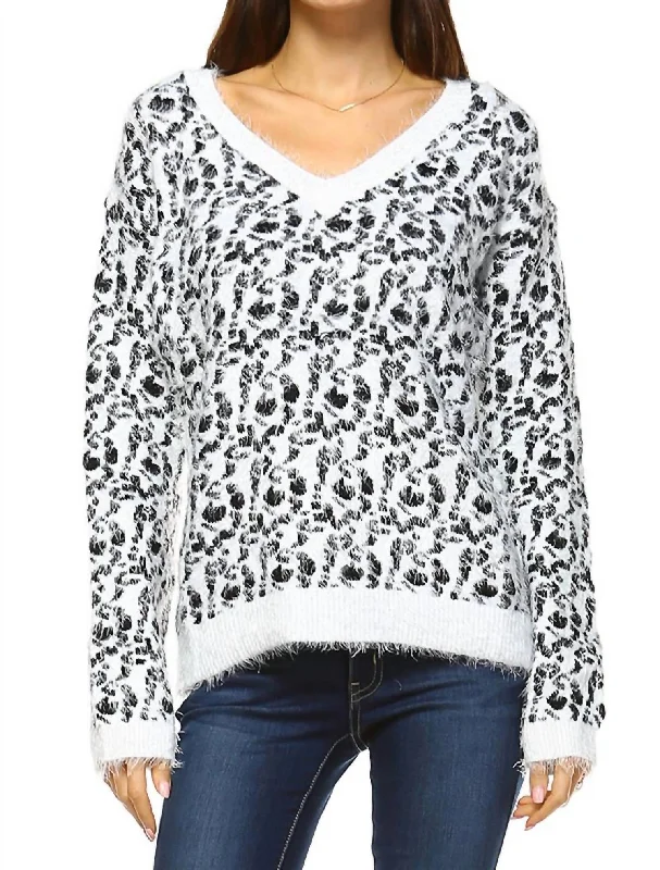 Stylish Everyday Clothing Women's Leopard Sweater In Black