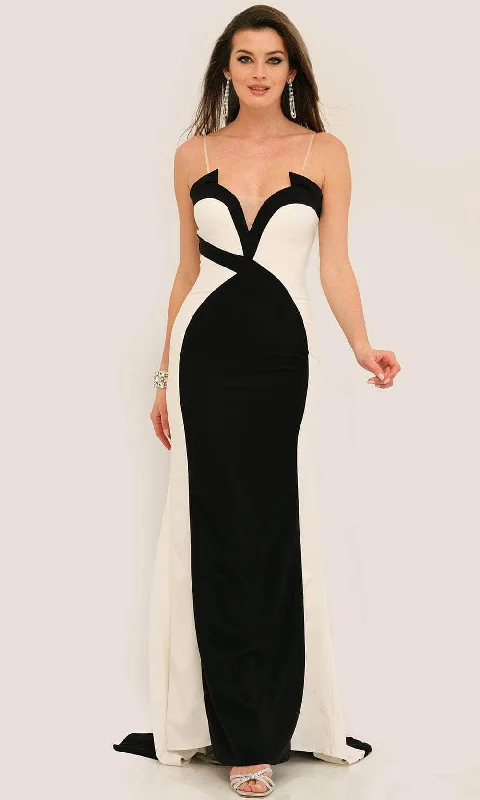 Women's Stylish Vacation Attire Dave & Johnny 11296 - Two Tone Sheath Prom Gown