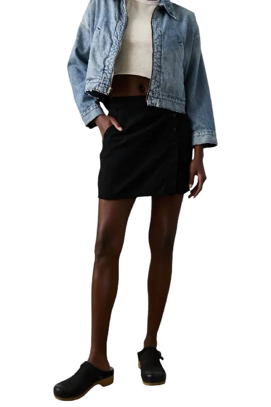 Flash Discount Everly Mini Skirt In Black