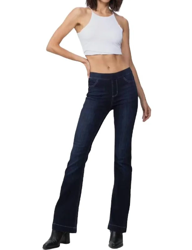 Trendy Women's Outfits for Casual Wear Pull On Flare Jeans In Indigo