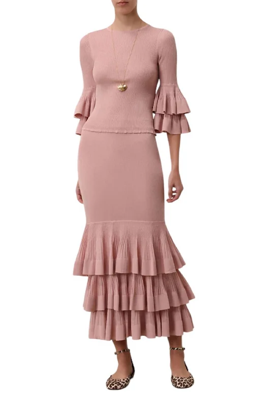 Women's Fashionable Clothing Sets Illustration Tiered Skirt In Pink